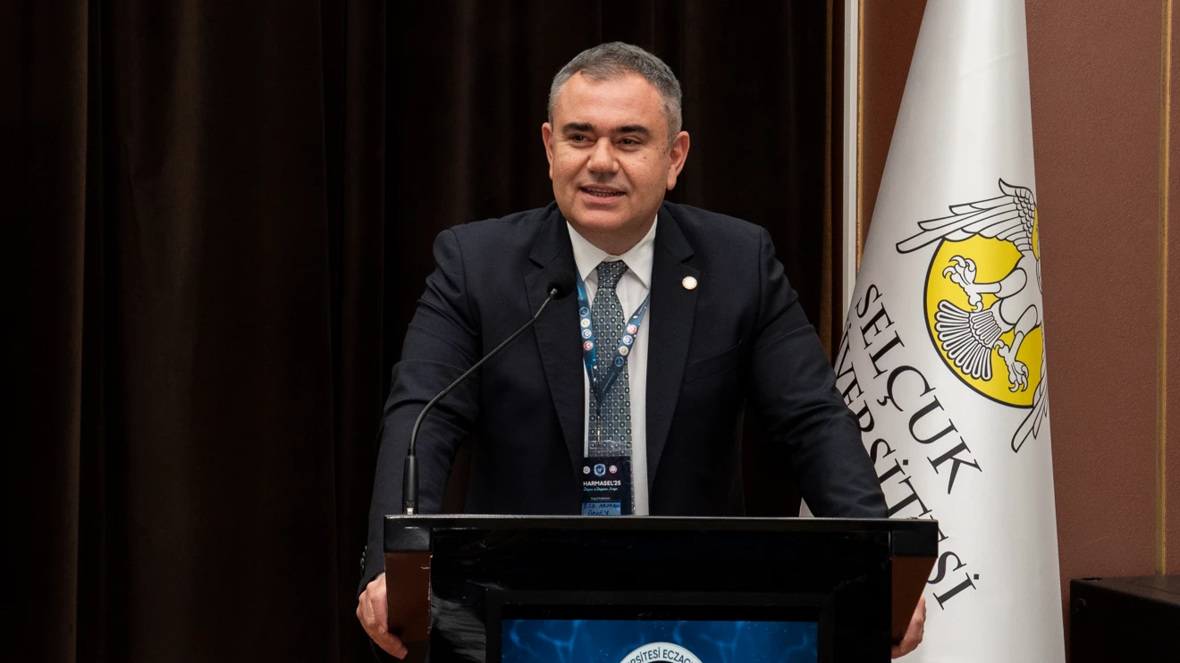 Eczacılığın duayenleri Selçuk Üniversitesinde buluştu